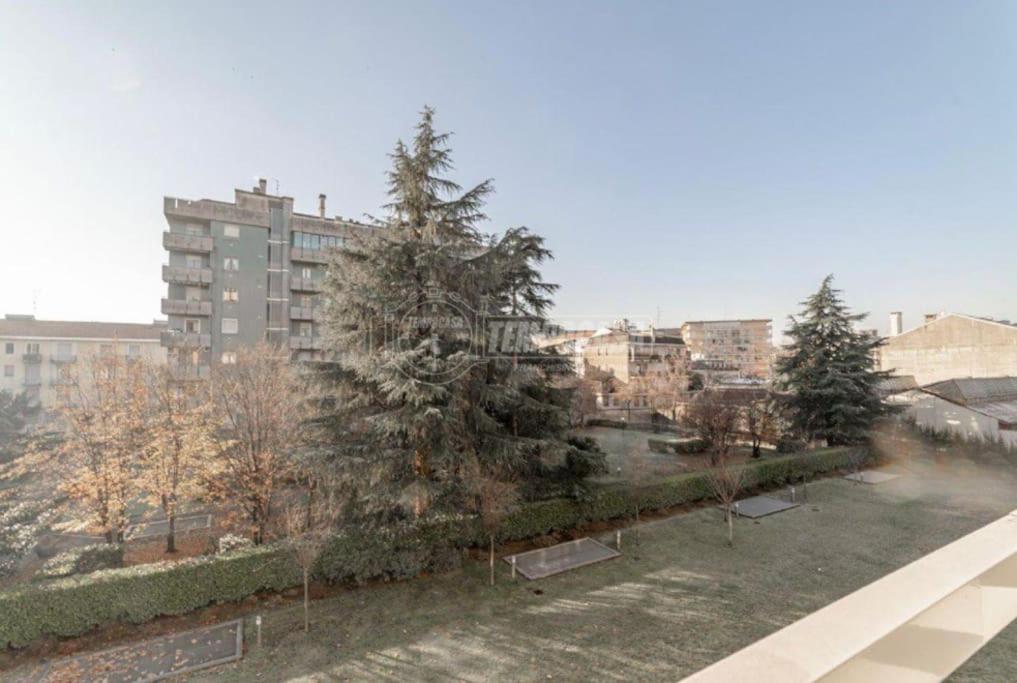 Bright And Lovely Apartment Close To The Centre Milan Exterior photo